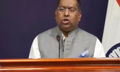 Jaishankar ने ईरानी समकक्ष अराघची से बात की, शिपिंग सुरक्षा पर ज़ोर दिया Jaishankar ने ईरानी समकक्ष अराघची से बात की, शिपिंग सुरक्षा पर ज़ोर दिया