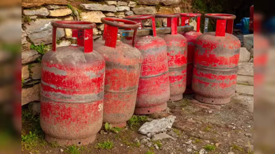 लोकल रिफाइनरियां असम की LPG की मांग का सिर्फ़ 30% ही पूरा करती