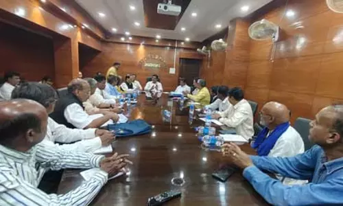 झारखंड में एसआईआर की तैयारी, सीईओ ने राजनीतिक दलों के साथ की बैठक झारखंड में एसआईआर की तैयारी, सीईओ ने राजनीतिक दलों के साथ की बैठक