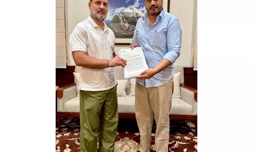 Rohit Pawar ने नई दिल्ली में राहुल गांधी से मुलाकात की, अजित पवार मामले में निष्पक्ष जांच की मांग दोहराई Rohit Pawar ने नई दिल्ली में राहुल गांधी से मुलाकात की, अजित पवार मामले में निष्पक्ष जांच की मांग दोहराई