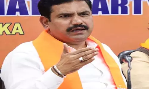 विकास के बजाय कर्ज लेने को प्राथमिकता दे रही कर्नाटक सरकार: विजयेंद्र विकास के बजाय कर्ज लेने को प्राथमिकता दे रही कर्नाटक सरकार: विजयेंद्र