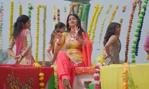 ‘टटीरी’ का क्रेज, हरियाणवी कलाकारों ने अपने अंदाज में जारी किया गाना ‘टटीरी’ का क्रेज, हरियाणवी कलाकारों ने अपने अंदाज में जारी किया गाना