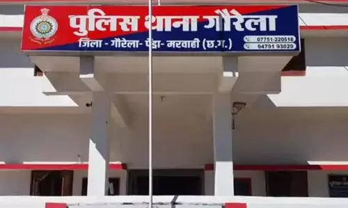 बुजुर्ग मकान मालिक ने 11 वर्षीय नाबालिग के साथ की अश्लील हरकत, आरोपी गिरफ्तार बुजुर्ग मकान मालिक ने 11 वर्षीय नाबालिग के साथ की अश्लील हरकत, आरोपी गिरफ्तार