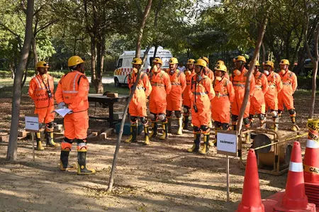 एनडीआरएफ ने एसडीआरएफ के लिए दूसरी राष्ट्रीय क्षमता निर्माण प्रतियोगिता-2026 का किया सफल आयोजन एनडीआरएफ ने एसडीआरएफ के लिए दूसरी राष्ट्रीय क्षमता निर्माण प्रतियोगिता-2026 का किया सफल आयोजन