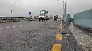 BMC ने मानसून से पहले परेल टीटी फ्लाईओवर पर आखिरी फेज की मरम्मत शुरू की BMC ने मानसून से पहले परेल टीटी फ्लाईओवर पर आखिरी फेज की मरम्मत शुरू की