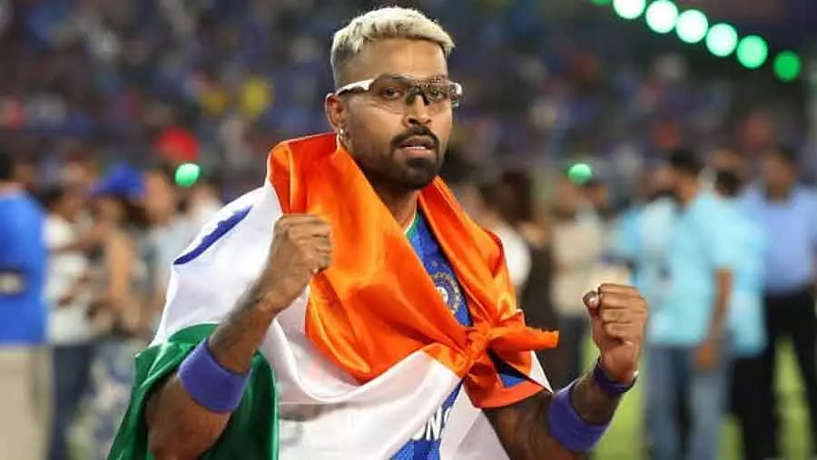 राष्ट्रीय ध्वज का अपमान करने पर हार्दिक पांड्या मुश्किल में; Cricketer के खिलाफ शिकायत दर्ज राष्ट्रीय ध्वज का अपमान करने पर हार्दिक पांड्या मुश्किल में; Cricketer के खिलाफ शिकायत दर्ज