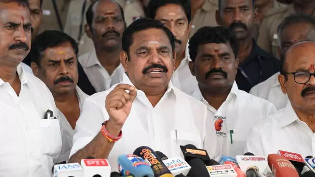 पलानीस्वामी ने कोयंबटूर स्कूल में फूड पॉइज़निंग को लेकर Tamil Nadu सरकार की आलोचना की पलानीस्वामी ने कोयंबटूर स्कूल में फूड पॉइज़निंग को लेकर Tamil Nadu सरकार की आलोचना की