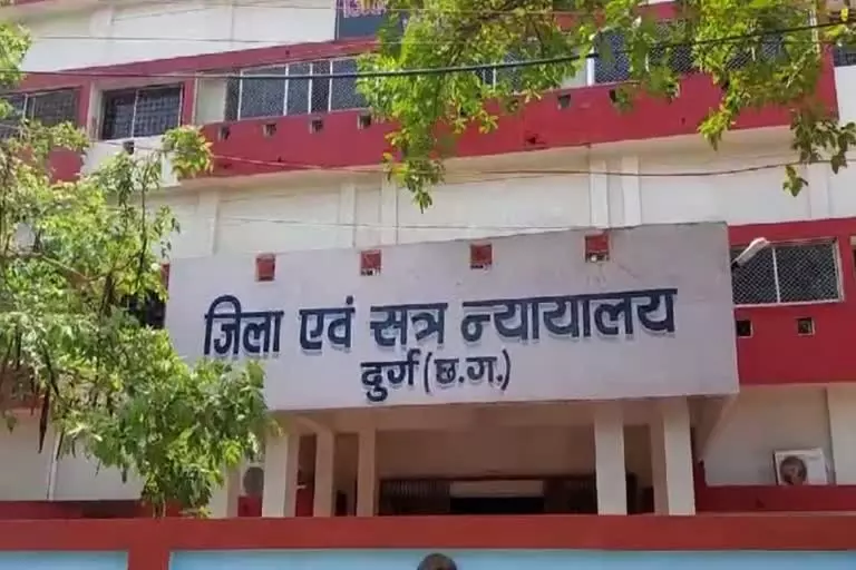मां के साथ बेटे ने किया था गंदा काम, दुर्ग कोर्ट ने 25 साल की सजा हुई मां के साथ बेटे ने किया था गंदा काम, दुर्ग कोर्ट ने 25 साल की सजा हुई