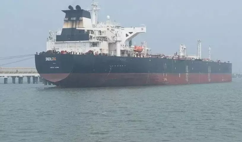 Iran ने भारतीय जहाजों को होर्मुज जलडमरूमध्य से गुजरने की अनुमति दी Iran ने भारतीय जहाजों को होर्मुज जलडमरूमध्य से गुजरने की अनुमति दी