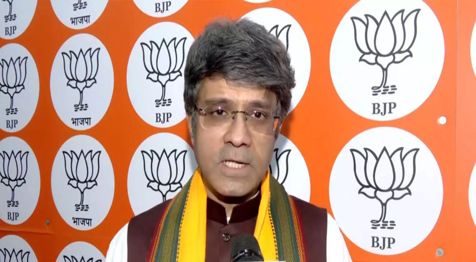 भ्रष्ट DMK शासन की उल्टी गिनती शुरू हो गई है: PM मोदी की त्रिची रैली पर CR केसवन भ्रष्ट DMK शासन की उल्टी गिनती शुरू हो गई है: PM मोदी की त्रिची रैली पर CR केसवन