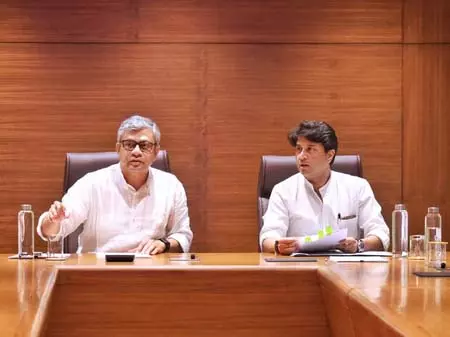 रेलवे ने मध्य प्रदेश के अशोकनगर और कोलारस में दो एक्सप्रेस ट्रेनों के स्टॉपेज को मंजूरी दी रेलवे ने मध्य प्रदेश के अशोकनगर और कोलारस में दो एक्सप्रेस ट्रेनों के स्टॉपेज को मंजूरी दी