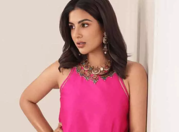 Samyuktha Menon की वाइब्रेंट पिंक एथनिक लुक वायरल Samyuktha Menon की वाइब्रेंट पिंक एथनिक लुक वायरल