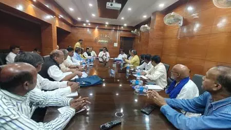 झारखंड में एसआईआर की तैयारी, सीईओ ने राजनीतिक दलों के साथ की बैठक झारखंड में एसआईआर की तैयारी, सीईओ ने राजनीतिक दलों के साथ की बैठक