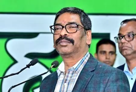 हेमंत सोरेन की अध्यक्षता में कैबिनेट की बैठक, कई अहम प्रस्तावों को मंजूरी हेमंत सोरेन की अध्यक्षता में कैबिनेट की बैठक, कई अहम प्रस्तावों को मंजूरी