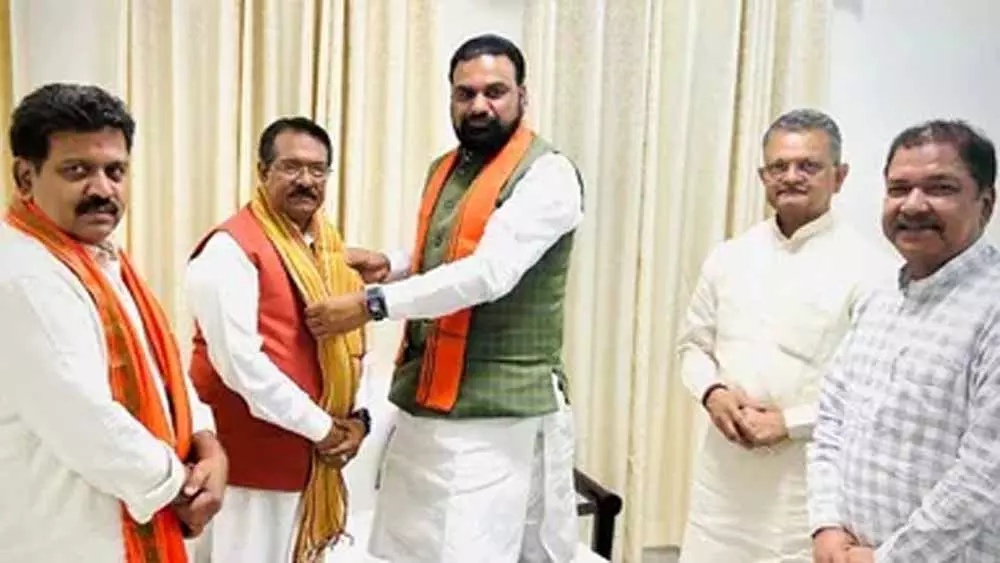 Patna: राज्यसभा चुनाव की तैयारी में जुटी बिहार की राजनीतिक पार्टियां Patna: राज्यसभा चुनाव की तैयारी में जुटी बिहार की राजनीतिक पार्टियां