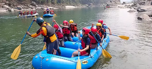 Arunachal: व्हाइट वाटर राफ्टिंग कोर्स चल रहा है Arunachal: व्हाइट वाटर राफ्टिंग कोर्स चल रहा है