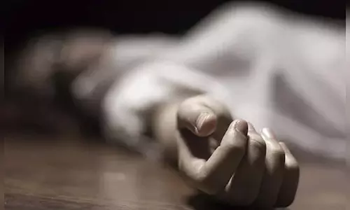 पुलिसकर्मी के शारीरिक शोषण का शिकार फैशन डिजाइनर ने किया सुसाइड, गिरफ्तार पुलिसकर्मी के शारीरिक शोषण का शिकार फैशन डिजाइनर ने किया सुसाइड, गिरफ्तार