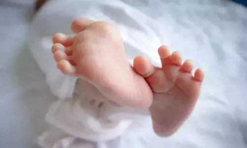 पति का गुस्सा महिला ने बेटे पर उतारा, लकड़ियों के ढेर में मिली लाश