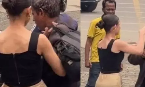 मॉडल ने बुजुर्ग की पिटाई कर दी, बैग से टकराने पर हुई गुस्सा और टूट पड़ी मारने के लिए मॉडल ने बुजुर्ग की पिटाई कर दी, बैग से टकराने पर हुई गुस्सा और टूट पड़ी मारने के लिए