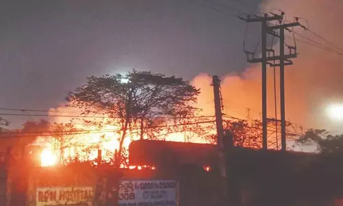 Odisha : मंचेश्वर रेलवे वैगन मरम्मत वर्कशॉप में भीषण आग लगी