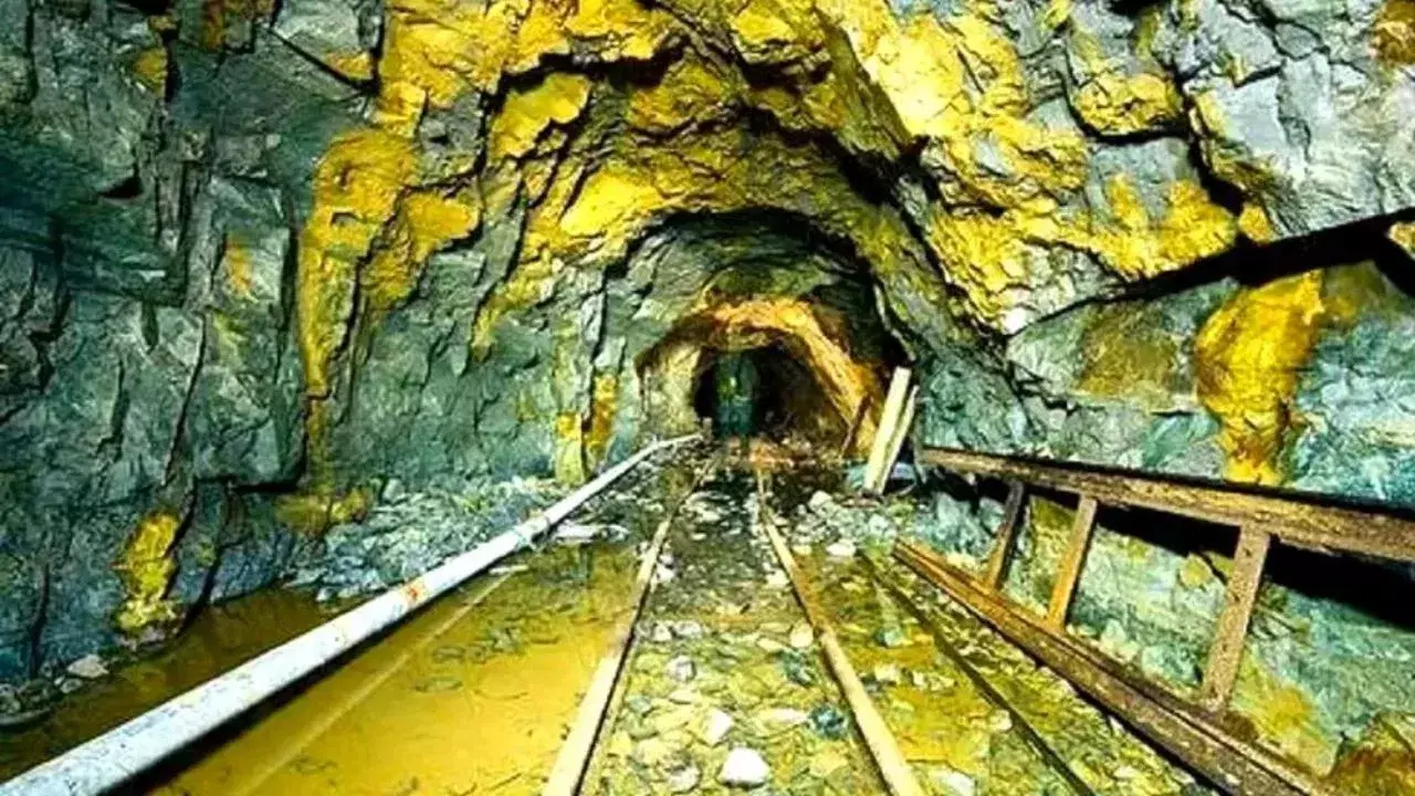 Jabalpur: लौह अयस्क के भंडार से मप्र की सरकार को मिलेगा भरपूर लाभ, नीलामी शुरू Jabalpur: लौह अयस्क के भंडार से मप्र की सरकार को मिलेगा भरपूर लाभ, नीलामी शुरू
