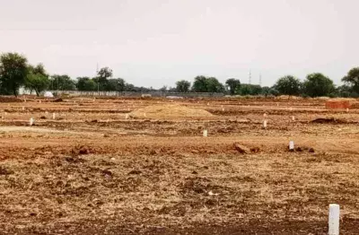 Farrukhabad: सिटी मजिस्ट्रेट से जांच की मांग, अवैध प्लॉटिंग का मामला गंभीर Farrukhabad: सिटी मजिस्ट्रेट से जांच की मांग, अवैध प्लॉटिंग का मामला गंभीर