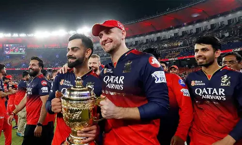 IPL 2026: टूर्नामेंट शुरू होने से पहले ही RCB मुश्किल में
