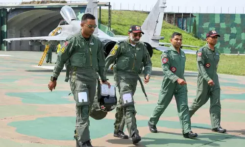 IAF प्रमुख ने आदमपुर एयरबेस का दौरा किया, ऑपरेशन सिंदूर के बाद यह पहला मौका है