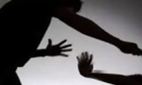 Bareilly: शिक्षक की पिटाई से छात्र की हालत बिगड़ी, अस्पताल में भर्ती Bareilly: शिक्षक की पिटाई से छात्र की हालत बिगड़ी, अस्पताल में भर्ती
