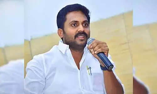 DMK ने छात्र विंग के सचिव आर. राजीव गांधी को हटाया DMK ने छात्र विंग के सचिव आर. राजीव गांधी को हटाया