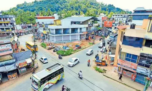 Dabaspet : वीरभद्रस्वामी रथ महोत्सव Dabaspet : वीरभद्रस्वामी रथ महोत्सव