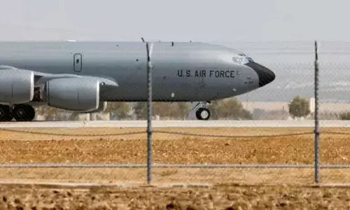 Iraq के ऊपर अमेरिकी KC-135 विमान दुर्घटना में चार लोगों की मौत की पुष्टि Iraq के ऊपर अमेरिकी KC-135 विमान दुर्घटना में चार लोगों की मौत की पुष्टि