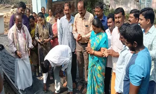 वैलासिंगावरम में CC सड़क निर्माण कार्यों का शिलान्यास किया गया