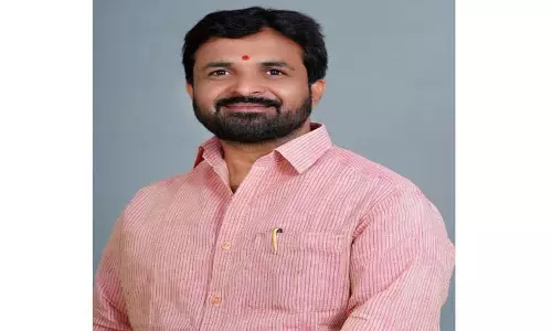 TVHSS Yadadri: गरीब 2 साल से पेंशन का इंतज़ार कर रहे हैं, सरकार ने कोई फ़ैसला नहीं लिया TVHSS Yadadri: गरीब 2 साल से पेंशन का इंतज़ार कर रहे हैं, सरकार ने कोई फ़ैसला नहीं लिया