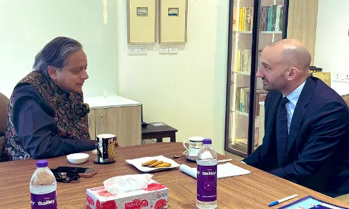 Shashi Tharoor ने Benjamin Haddad से द्विपक्षीय संबंधों पर चर्चा की