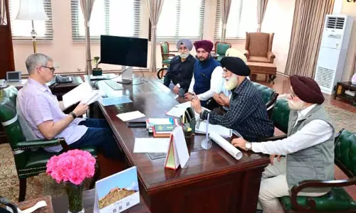 सिखों का प्रतिनिधिमंडल CM से मिला, मुद्दे उठाए