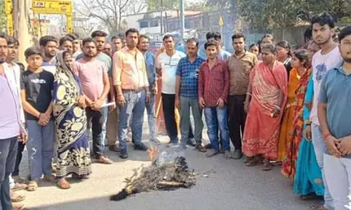 जामताड़ा सदर अस्पताल में इलाज के लिए लाए गए बच्चे की मौत पर फूटा गुस्सा