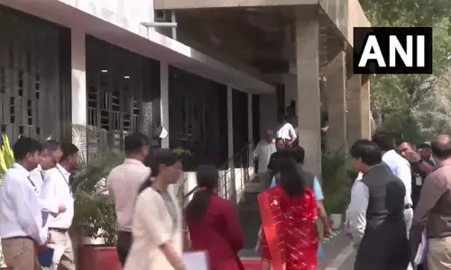 दिव्यांगों को मिली नई राह: सीएम भूपेंद्र पटेल ने मोटराइज्ड ट्राइसाइकिल और जॉयस्टिक व्हीलचेयर बांटी दिव्यांगों को मिली नई राह: सीएम भूपेंद्र पटेल ने मोटराइज्ड ट्राइसाइकिल और जॉयस्टिक व्हीलचेयर बांटी