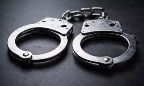 अवैध अल्प्राजोलम फैक्ट्री का भंडाफोड़, केमिकल के साथ दो गिरफ्तार अवैध अल्प्राजोलम फैक्ट्री का भंडाफोड़, केमिकल के साथ दो गिरफ्तार