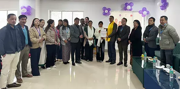 HPV वैक्सीनेशन प्रोग्राम शुरू किया गया HPV वैक्सीनेशन प्रोग्राम शुरू किया गया