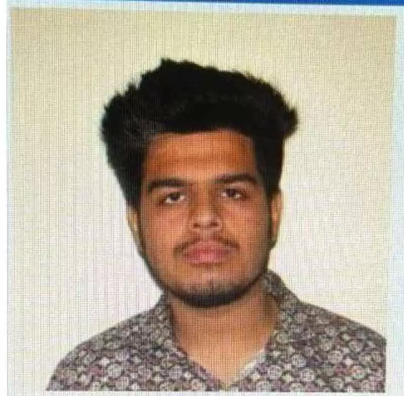 Punjab पुलिस ने Delhi एयरपोर्ट से भगोड़े भुवनेश चोपड़ा को पकड़ा, नशे के रैकेट का भंडाफोड़ Punjab पुलिस ने Delhi एयरपोर्ट से भगोड़े भुवनेश चोपड़ा को पकड़ा, नशे के रैकेट का भंडाफोड़