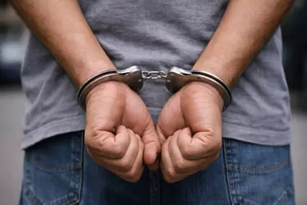 सिम बेचने वाला एजेंट गिरफ्तार, ऑनलाइन धोखाधड़ी नेटवर्क का भंडाफोड़ सिम बेचने वाला एजेंट गिरफ्तार, ऑनलाइन धोखाधड़ी नेटवर्क का भंडाफोड़