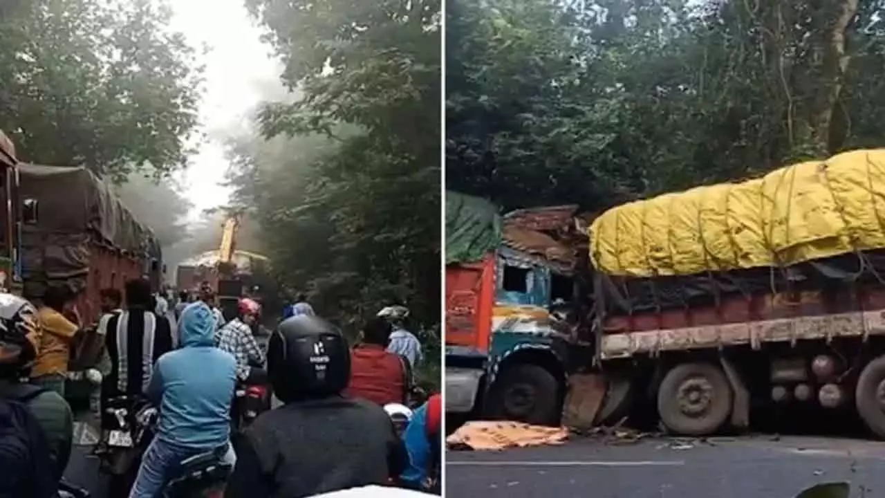 Odisha : बरगढ़-संबलपुर NH पर भीषण दुर्घटना में दो ट्रक चालकों की मौत Odisha : बरगढ़-संबलपुर NH पर भीषण दुर्घटना में दो ट्रक चालकों की मौत