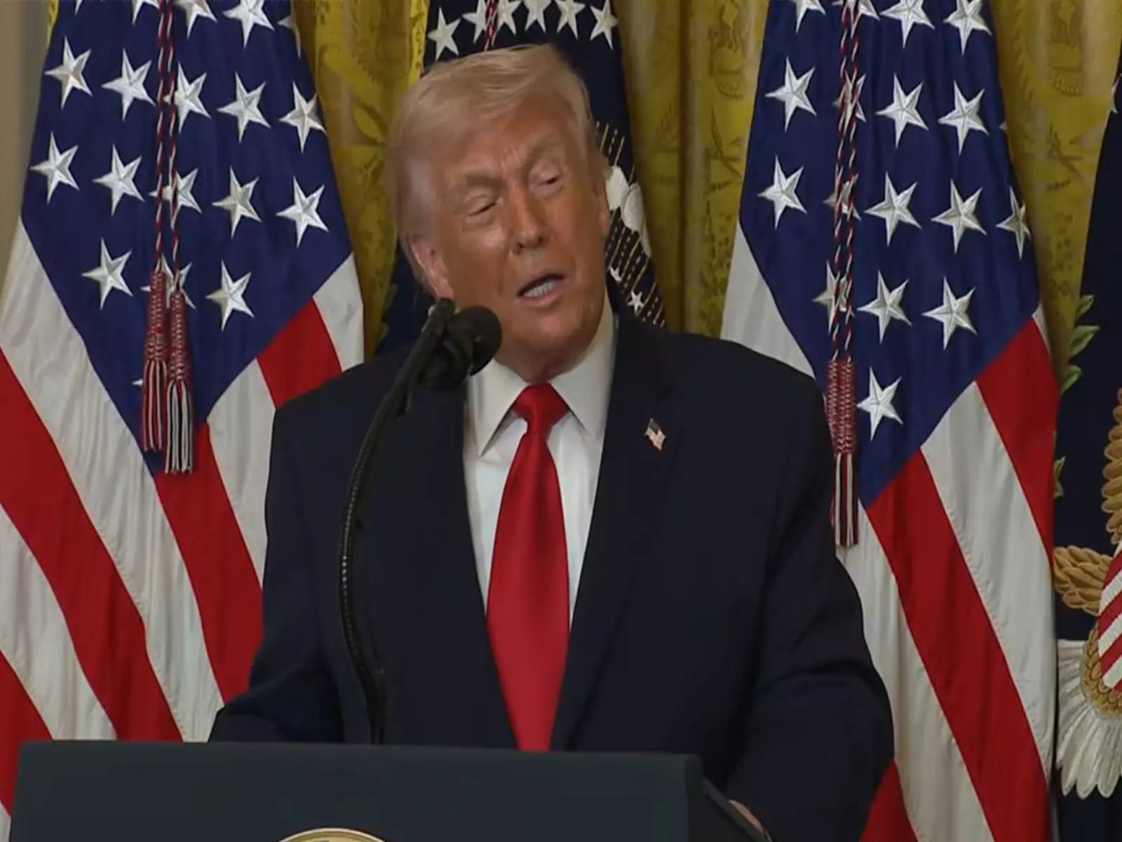 मिशिगन के यहूदी समुदाय को अपना प्यार भेजना चाहते हैं: Trump ने सिनेगॉग हमले को भयानक घटना बताया मिशिगन के यहूदी समुदाय को अपना प्यार भेजना चाहते हैं: Trump ने सिनेगॉग हमले को भयानक घटना बताया
