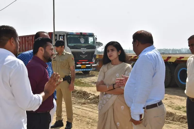 DC ने जल उपचार संयंत्र का निरीक्षण किया, शुद्धिकरण प्रक्रिया की समीक्षा की DC ने जल उपचार संयंत्र का निरीक्षण किया, शुद्धिकरण प्रक्रिया की समीक्षा की