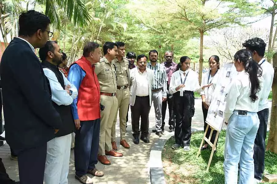 आसानी से पैसा कमाना, बढ़ता साइबर अपराध: Kushal Chouksey आसानी से पैसा कमाना, बढ़ता साइबर अपराध: Kushal Chouksey