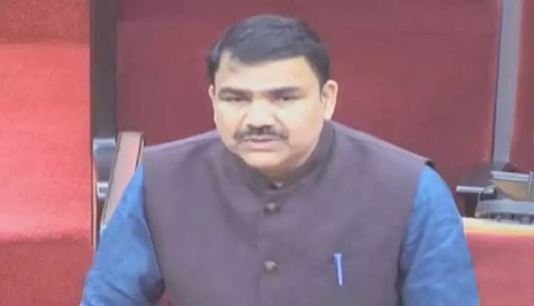 Puri के स्कूलों में मिड-डे मील, किताबों और यूनिफॉर्म के लिए 98.15 करोड़ रुपये आवंटित: मंत्री Puri के स्कूलों में मिड-डे मील, किताबों और यूनिफॉर्म के लिए 98.15 करोड़ रुपये आवंटित: मंत्री