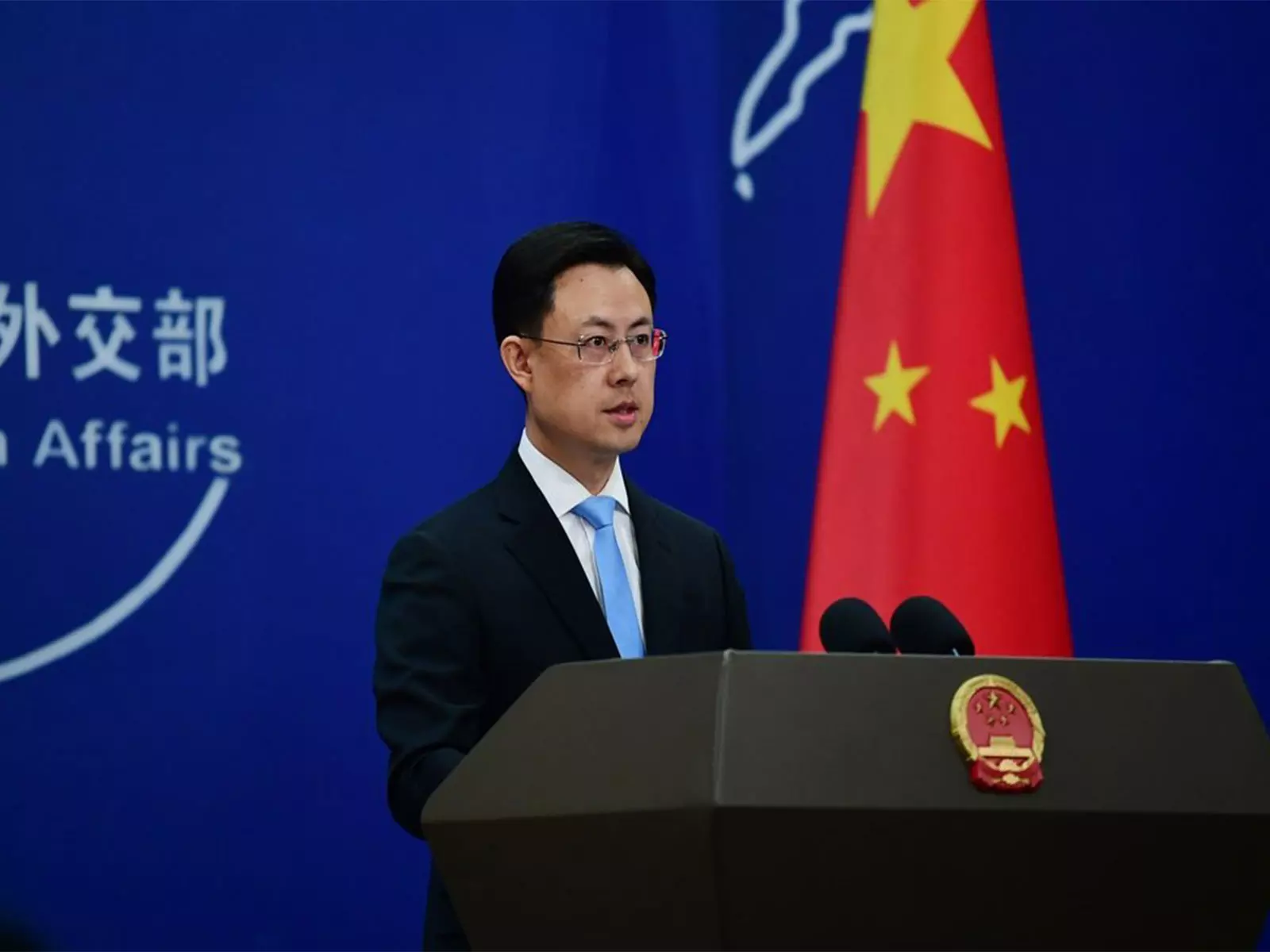 China ईरानी रेड क्रिसेंट सोसाइटी को 200,000 अमेरिकी डॉलर की सहायता प्रदान करेगा। China ईरानी रेड क्रिसेंट सोसाइटी को 200,000 अमेरिकी डॉलर की सहायता प्रदान करेगा।