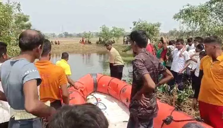 Bhadrak के बासुदेवपुर में तालाब में डूबने से दो नाबालिग लड़कियों की मौत Bhadrak के बासुदेवपुर में तालाब में डूबने से दो नाबालिग लड़कियों की मौत