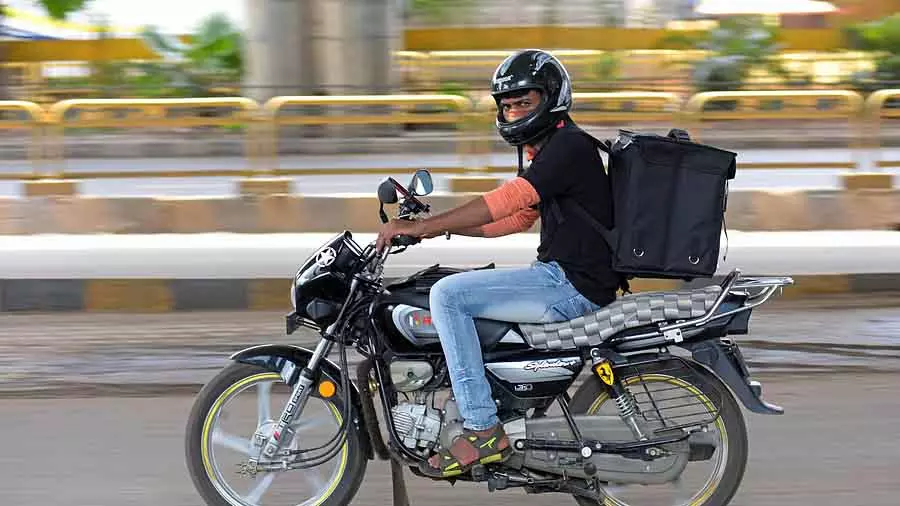 IAMAI Seeks Clarity on Gig Worker Fund; Asks Karnataka to Halt Welfare Levy IAMAI Seeks Clarity on Gig Worker Fund; Asks Karnataka to Halt Welfare Levy